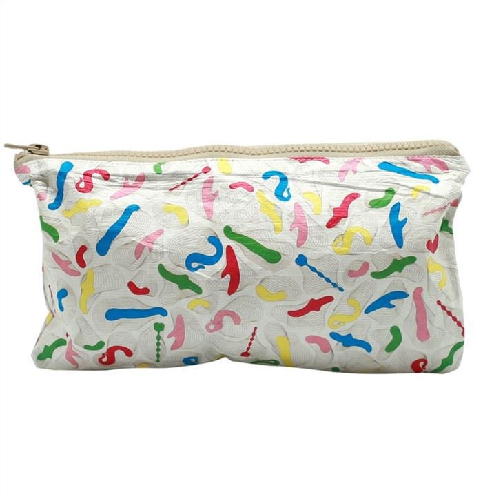 Well Design Pencil Purse