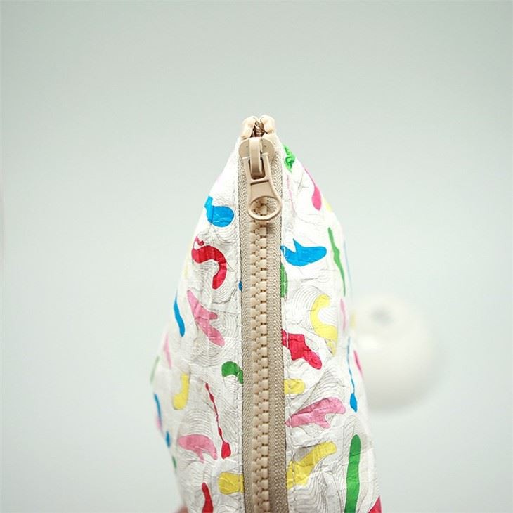 Well Design Pencil Purse